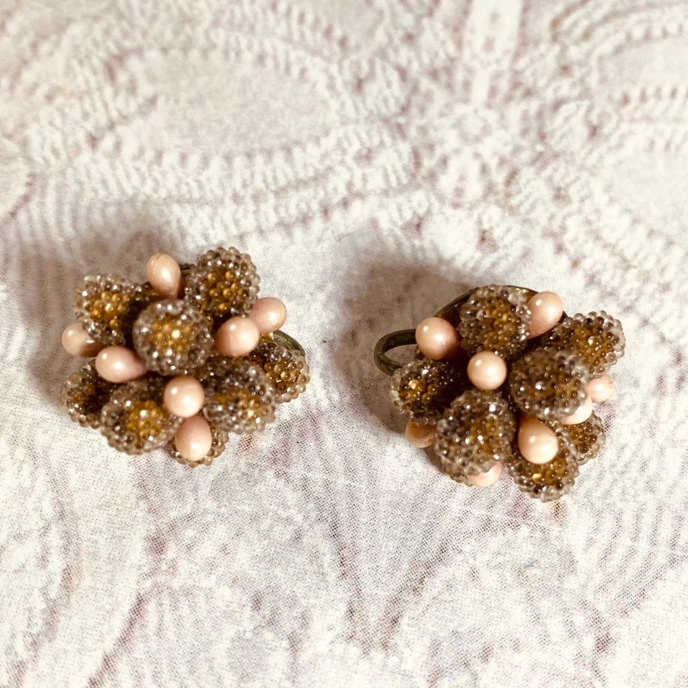 Very unique pine cone vintage acre back earrings